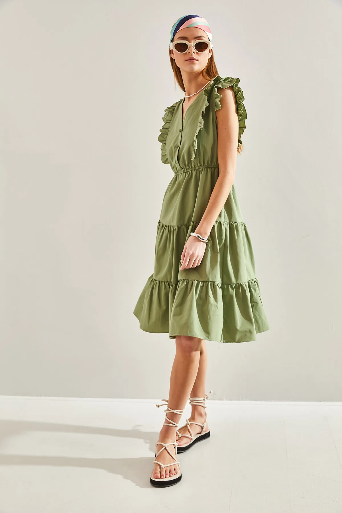 Bianco Lucci  Ausgestelltes Kleid mit Rüschen und elastischer Taille und Knöpfen für Damen