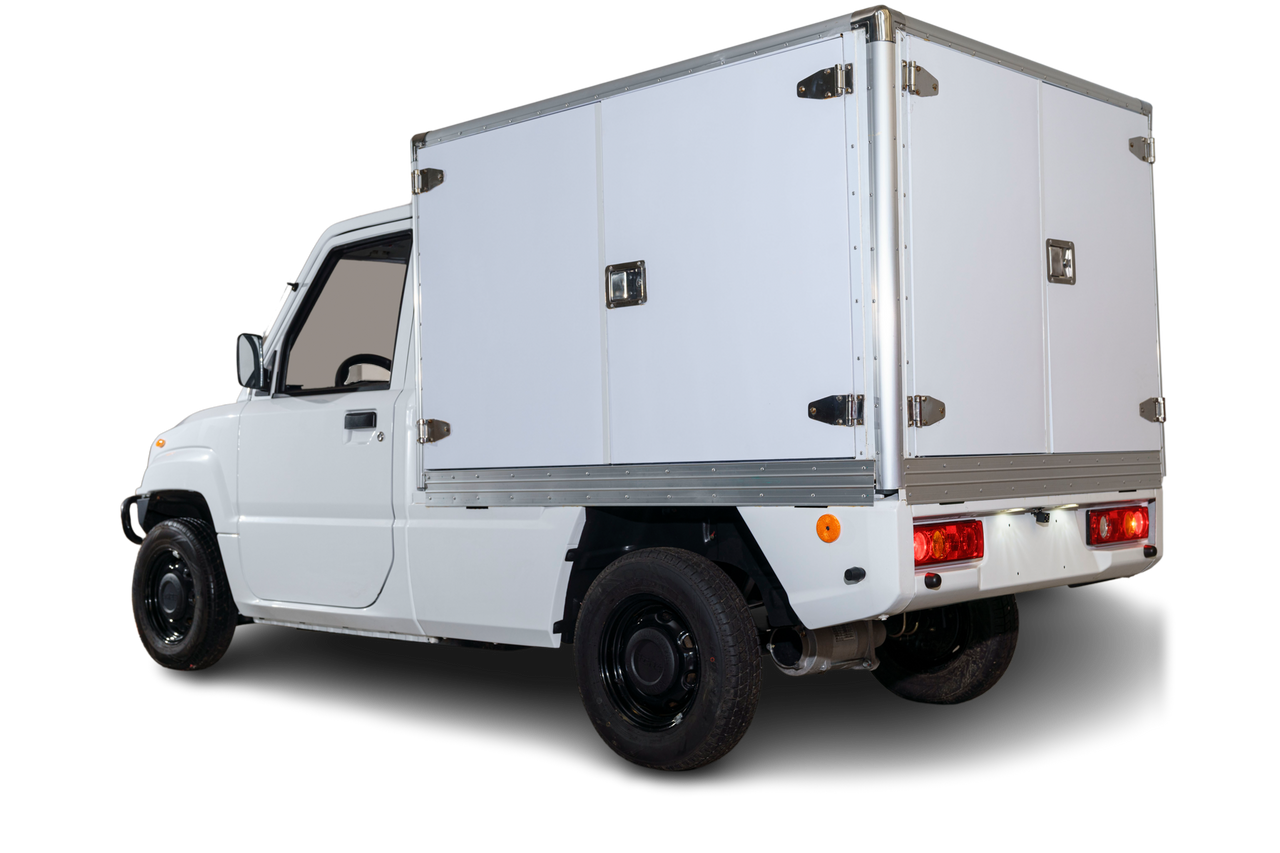 Stormborn P8 geschlossene Cargobox weiß