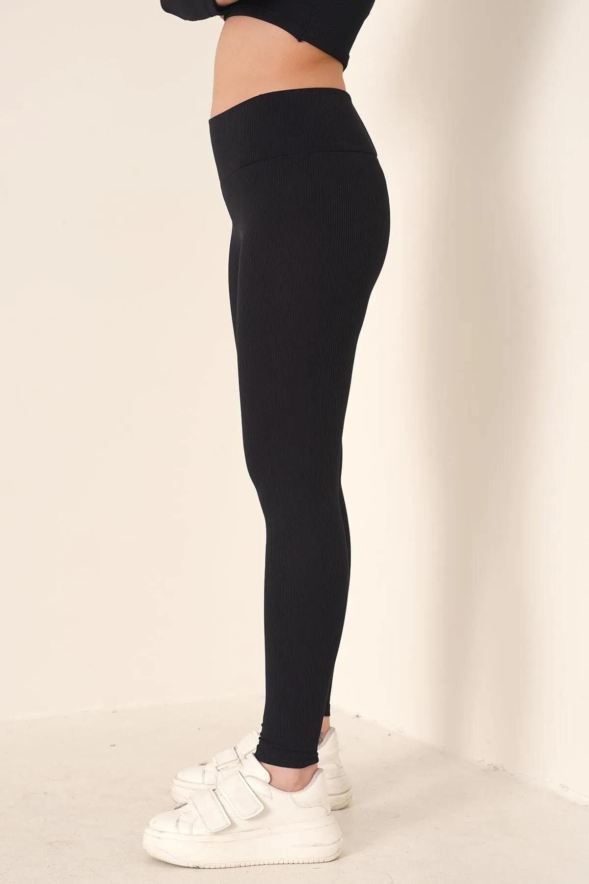 GRİLAND  Schwarze gerippte Strumpfhose mit hoher Taille für Damen