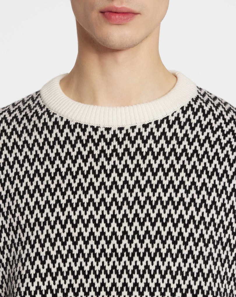PULL COL ROND CURB CHEVRON EN LAINE MÉRINOS