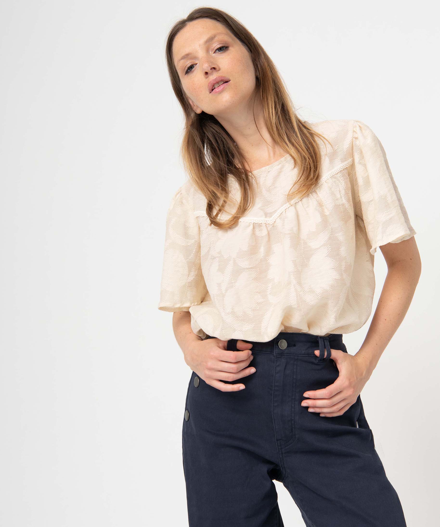 Blouse femme à motifs fleuris avec dentelle ecru | GEMO