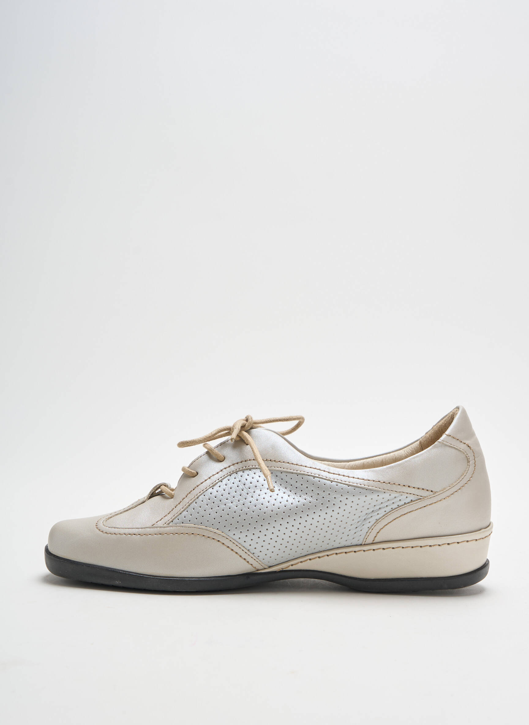 Suave Chaussures Confort Femme couleur beige