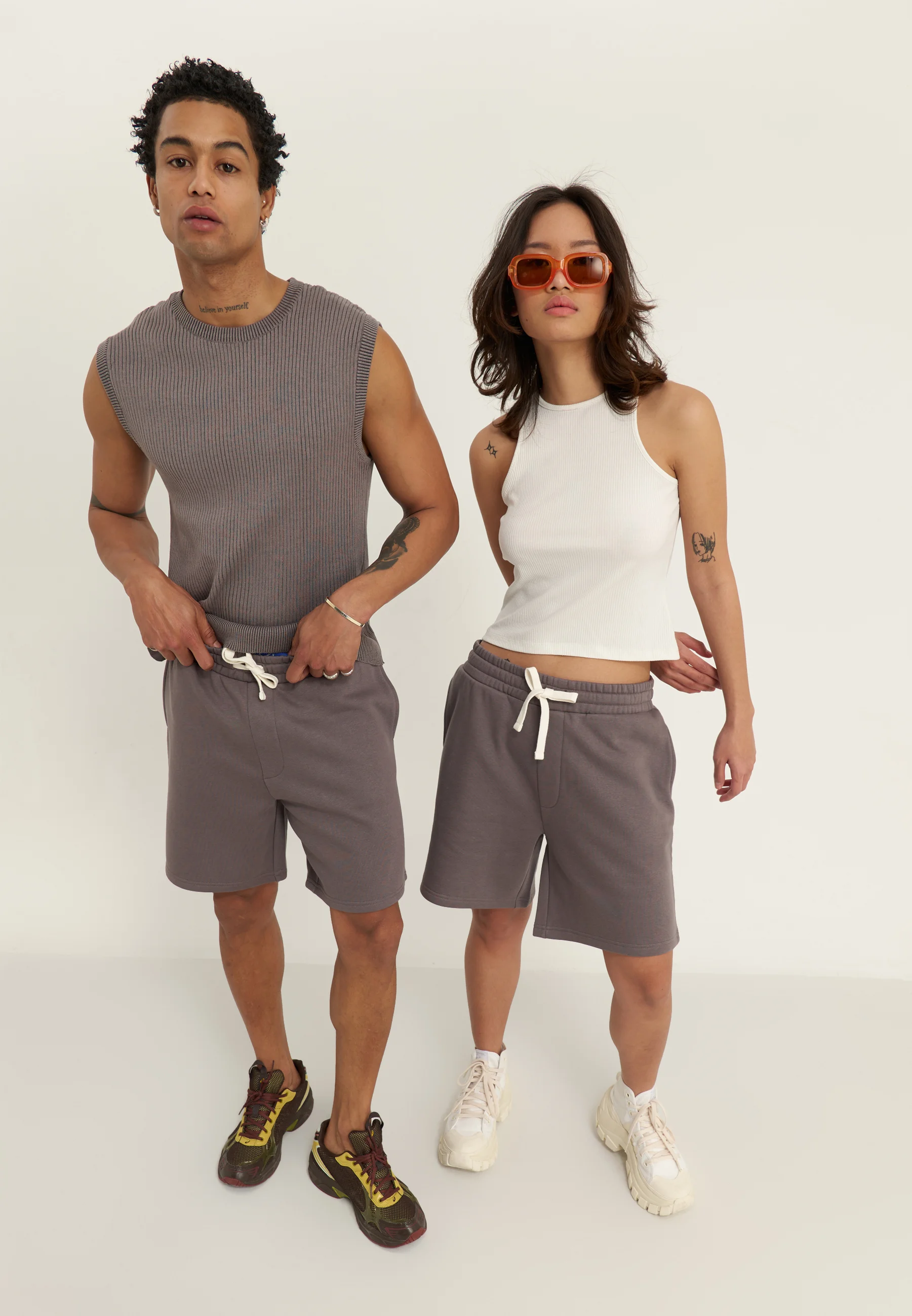 Pantalones cortos anchos YOURTURN UNISEX - Pantalones deportivos