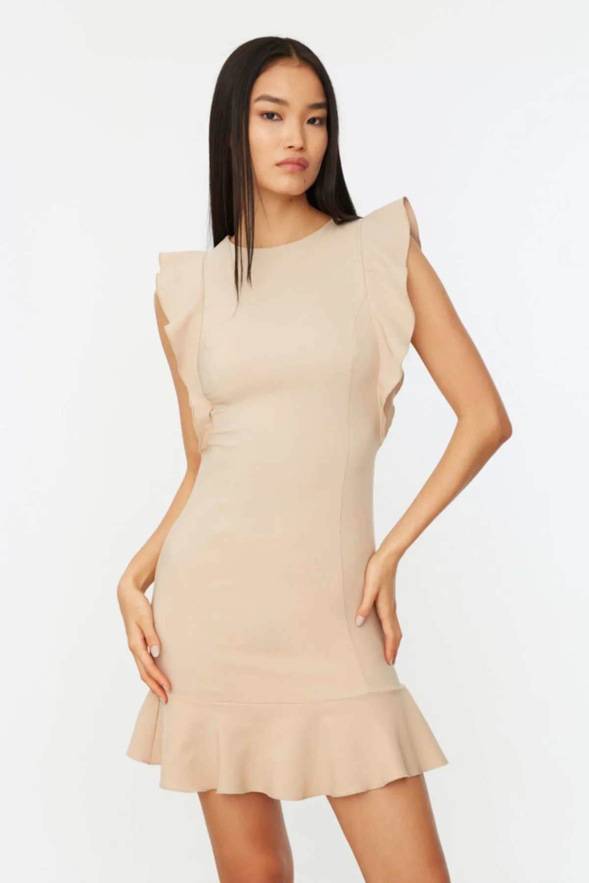 Trendyol Collection  Steinfarbenes Minikleid mit gewebten Rüschen und detailliertem Webmuster TWOSS19XB0075