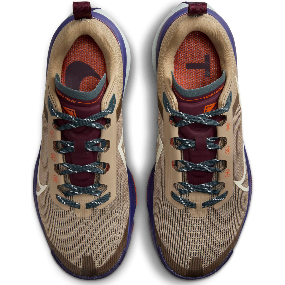 Nike Kiger 9 DR2694-200 / bunt