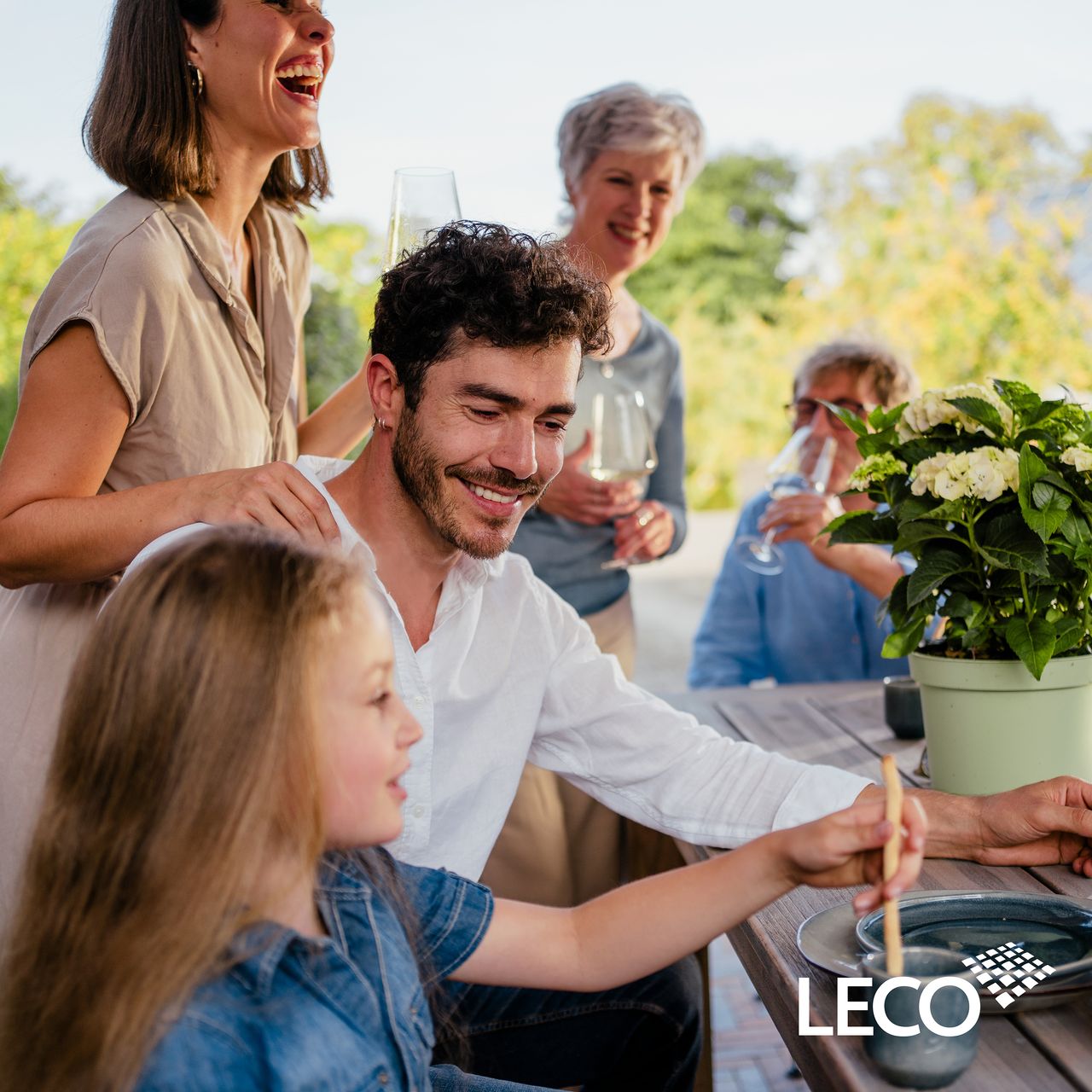 LECO Pavillon Milena – formschöner Gartenpavillon 3,3 x 3,3 m mit verschließbaren Seitenteilen – anthrazit/grau