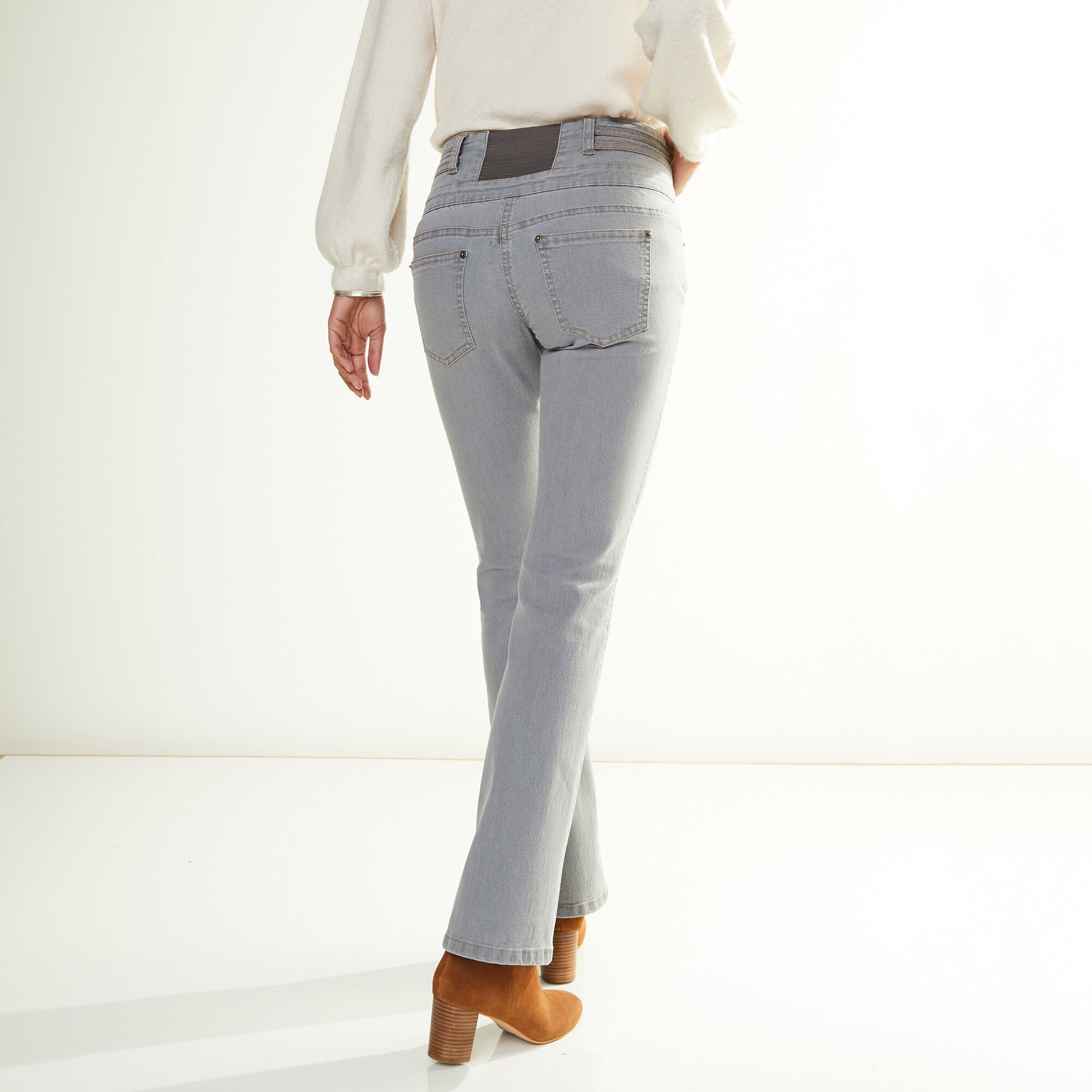 Jean coupe boocut taille haute