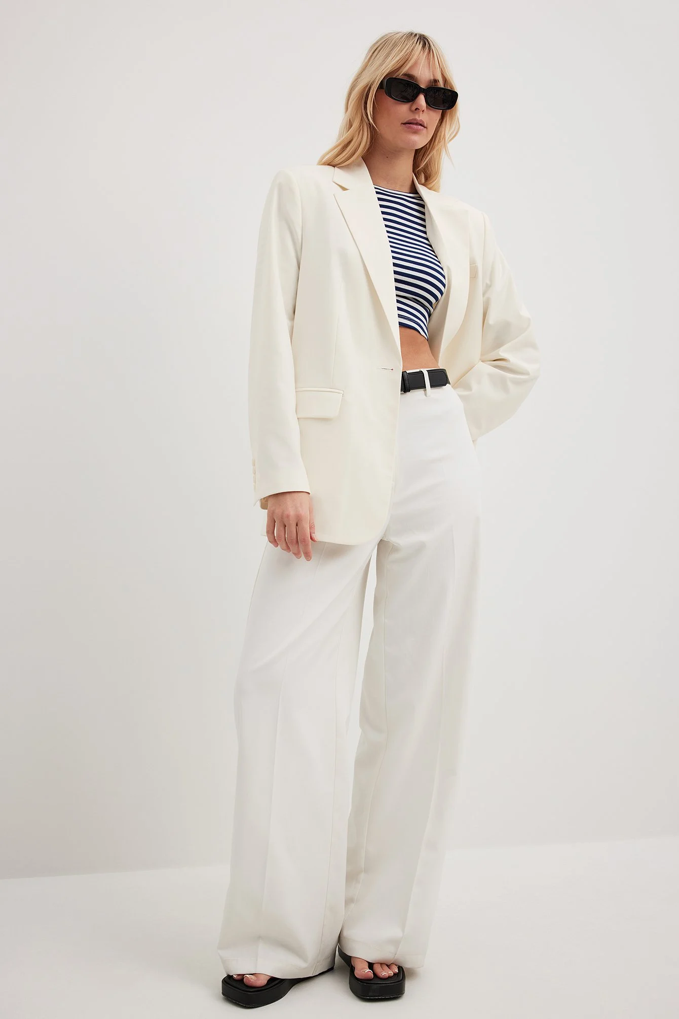 Recyceltes kurzes, gestreiftes Longsleeve-Shirt