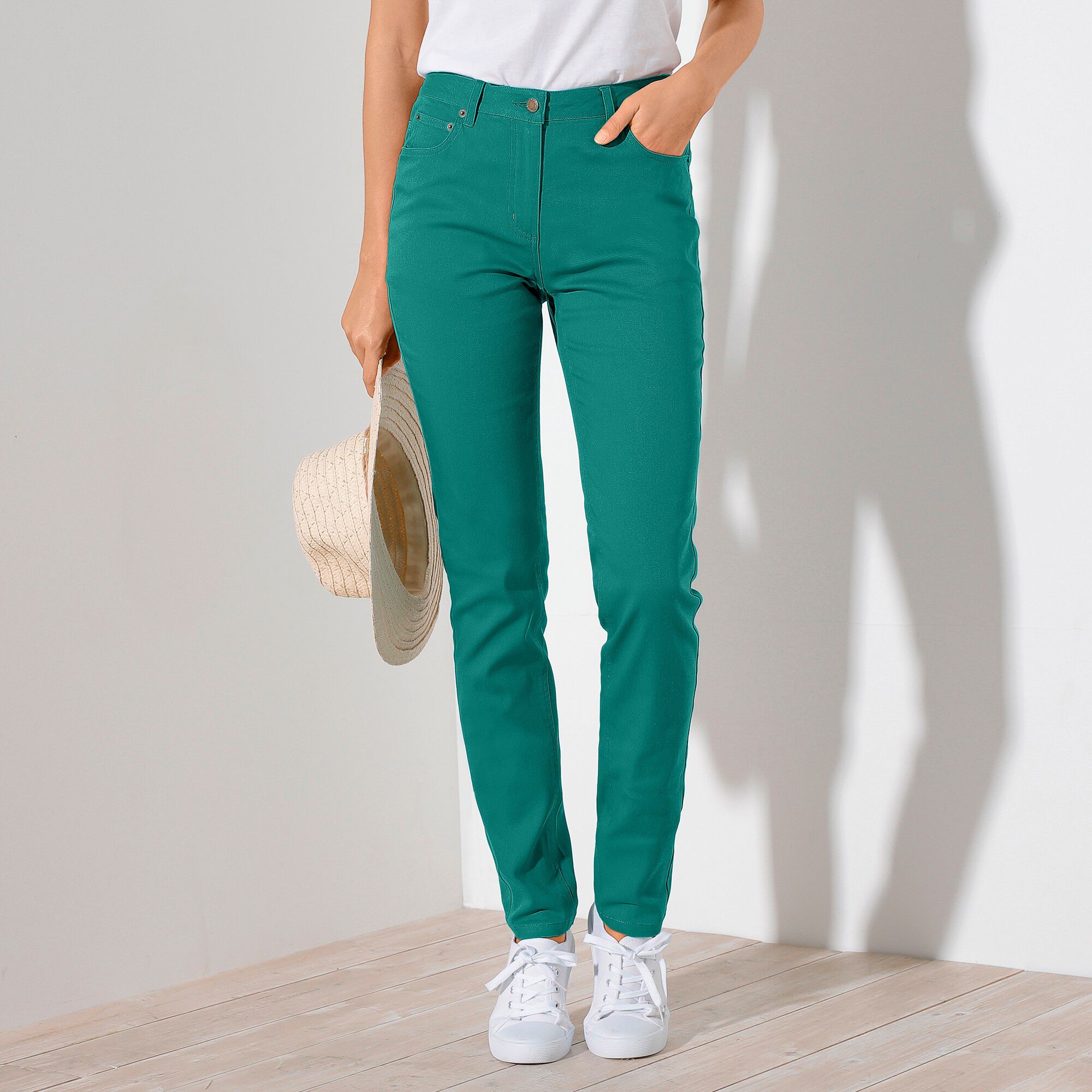 Pantalon fuselé couleur