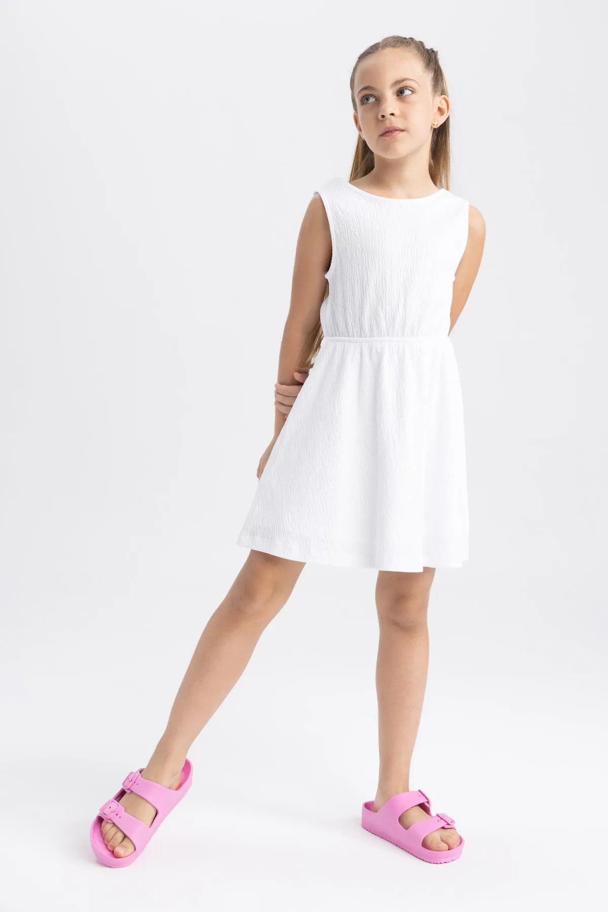 DeFacto  Ärmelloses Kleid mit Rückendetail für Mädchen A1462a823hs