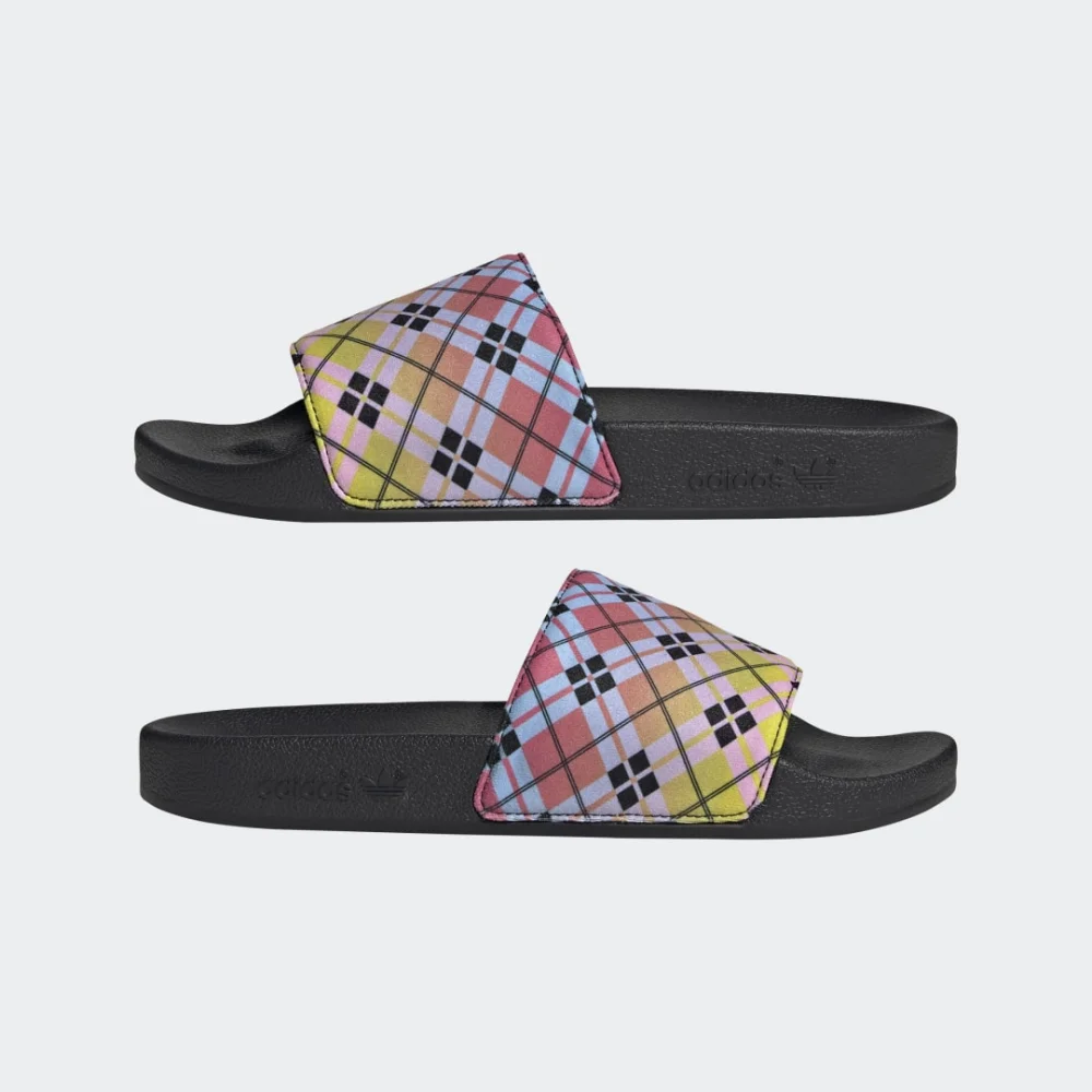 adidas Adilette GW6091 / schwarz
