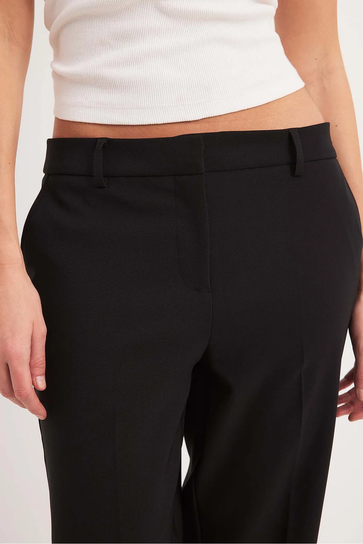 NA-KD  Hose - Schwarz - Straight