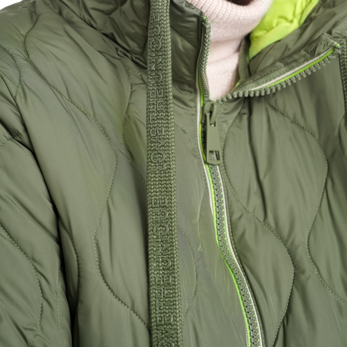Damen Steppjacke mit moderner Steppung