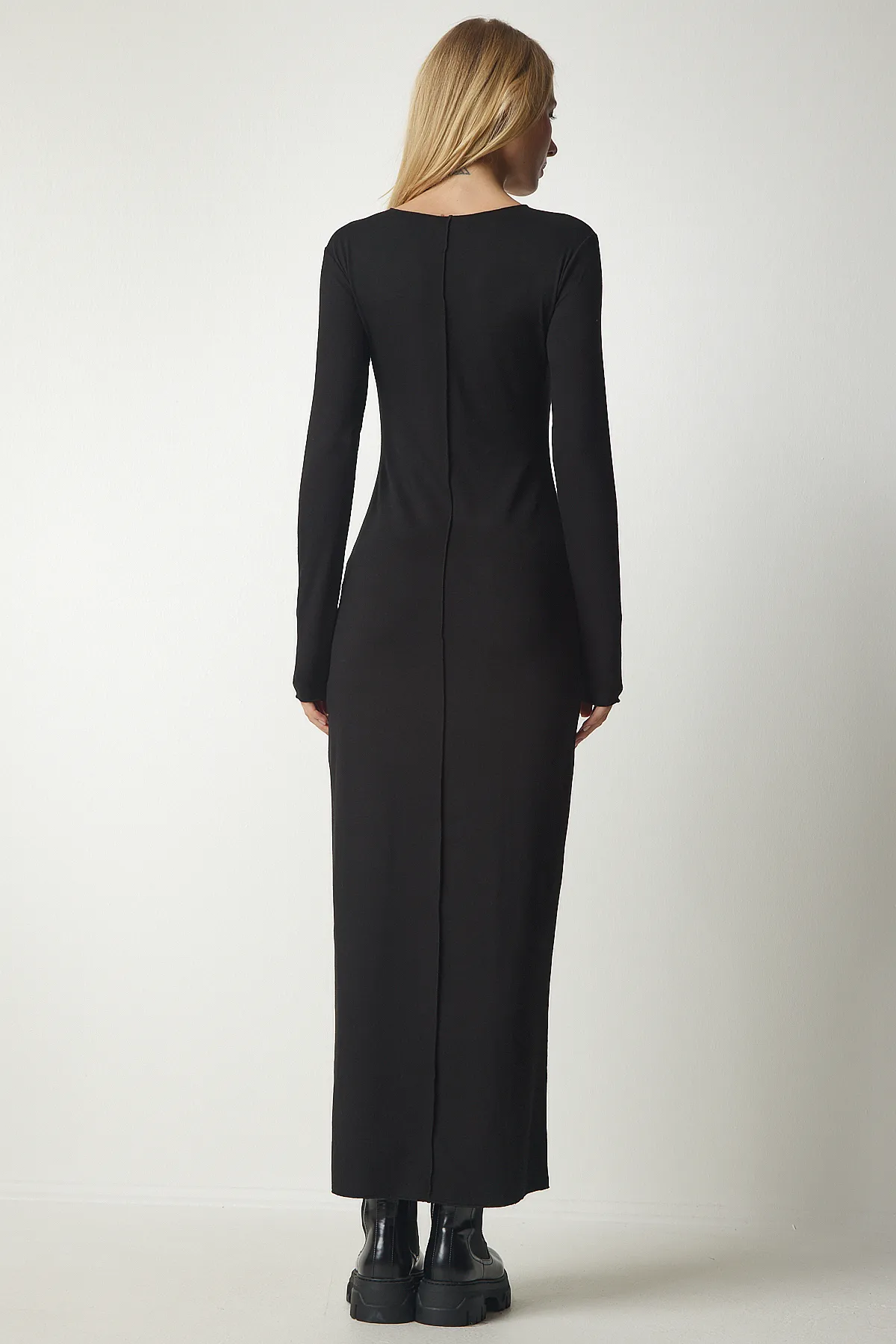 Happiness İstanbul  Schwarzes langes Viskosekleid mit Schlitz und Nähten für Damen UB00181