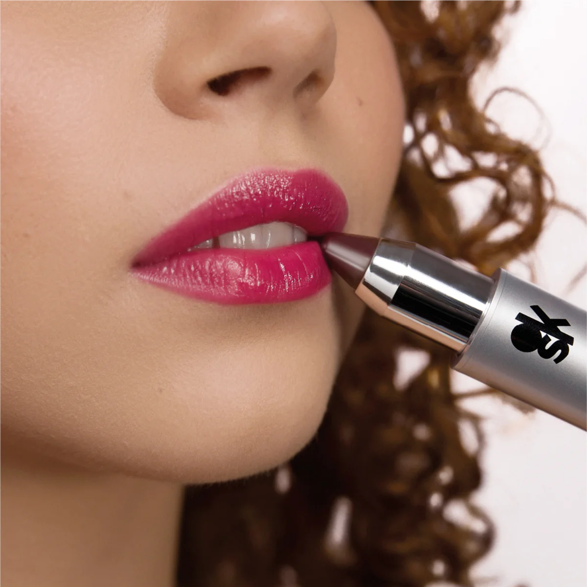 CLICK'N KISS Lips - Glanzende Lippenstift
