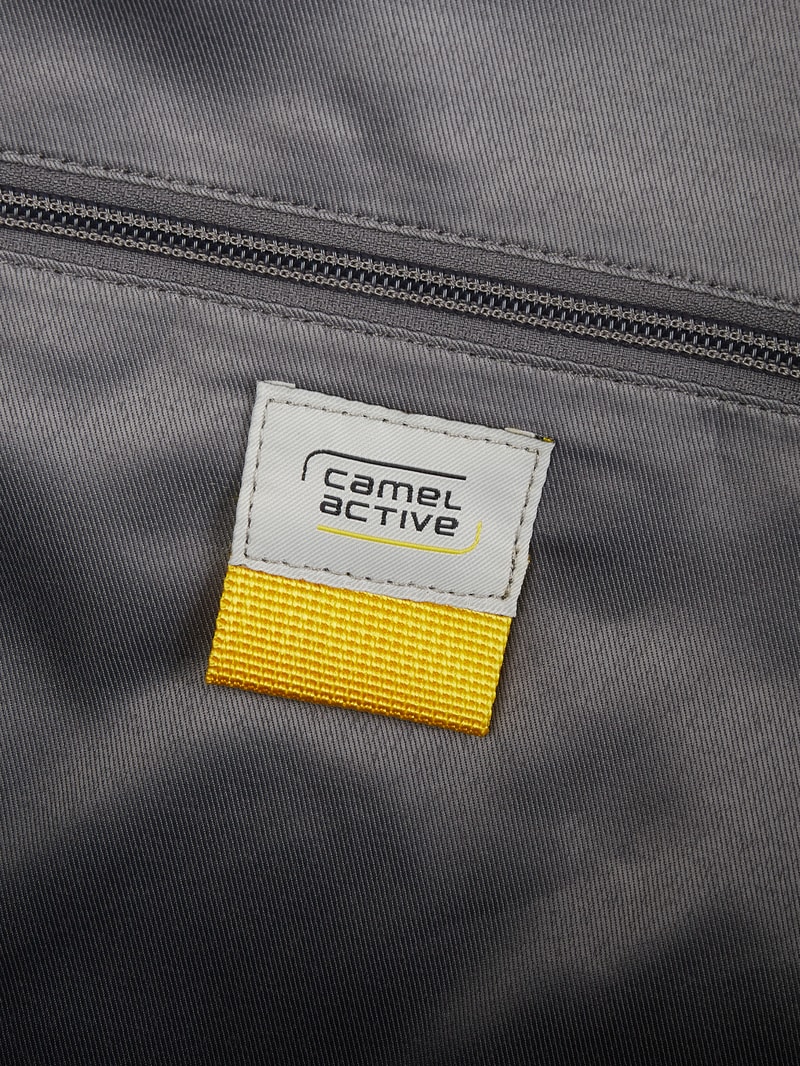 Weekender mit Leder-Anteil in schwarz