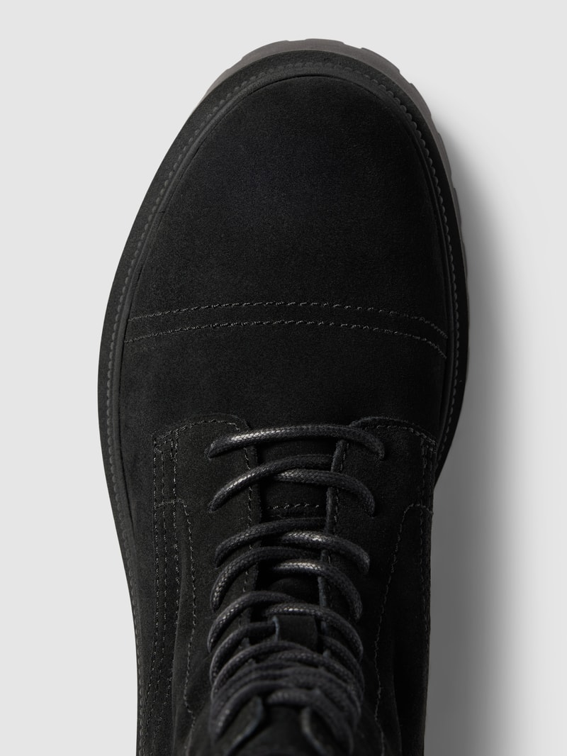 Boots mit Schnürverschluss in schwarz