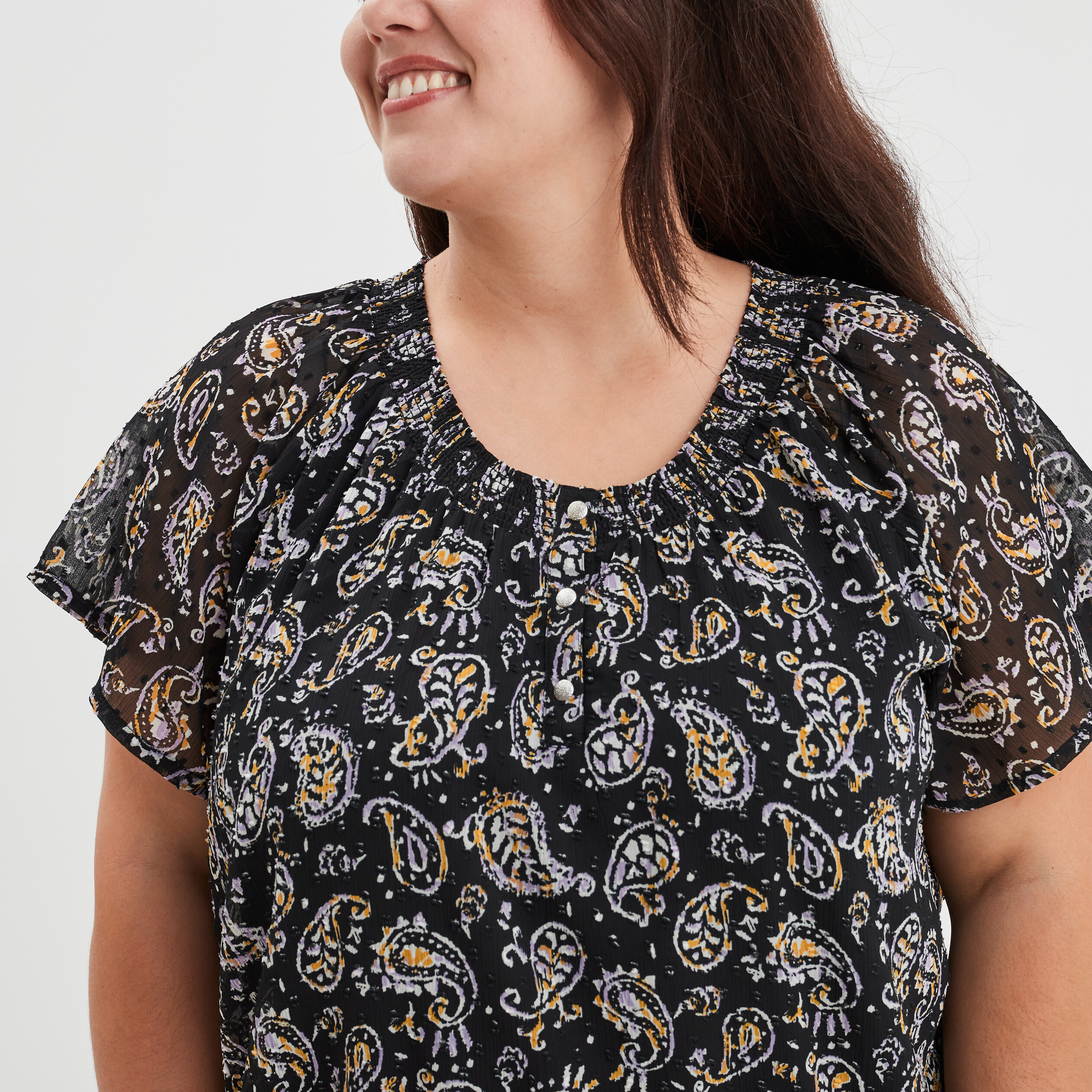 Blouse plumetis manches courtes noir femme grande taille | La Halle