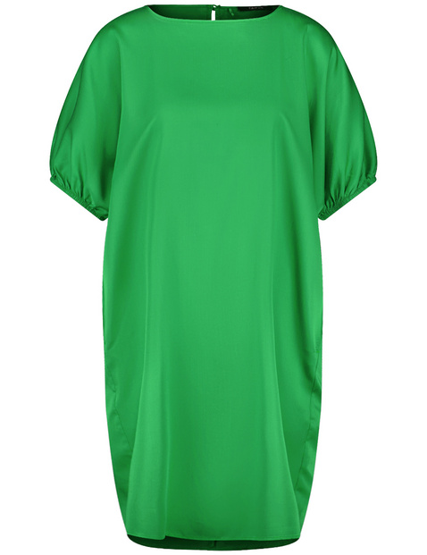 Locker geschnittenes Kleid mit Taschen