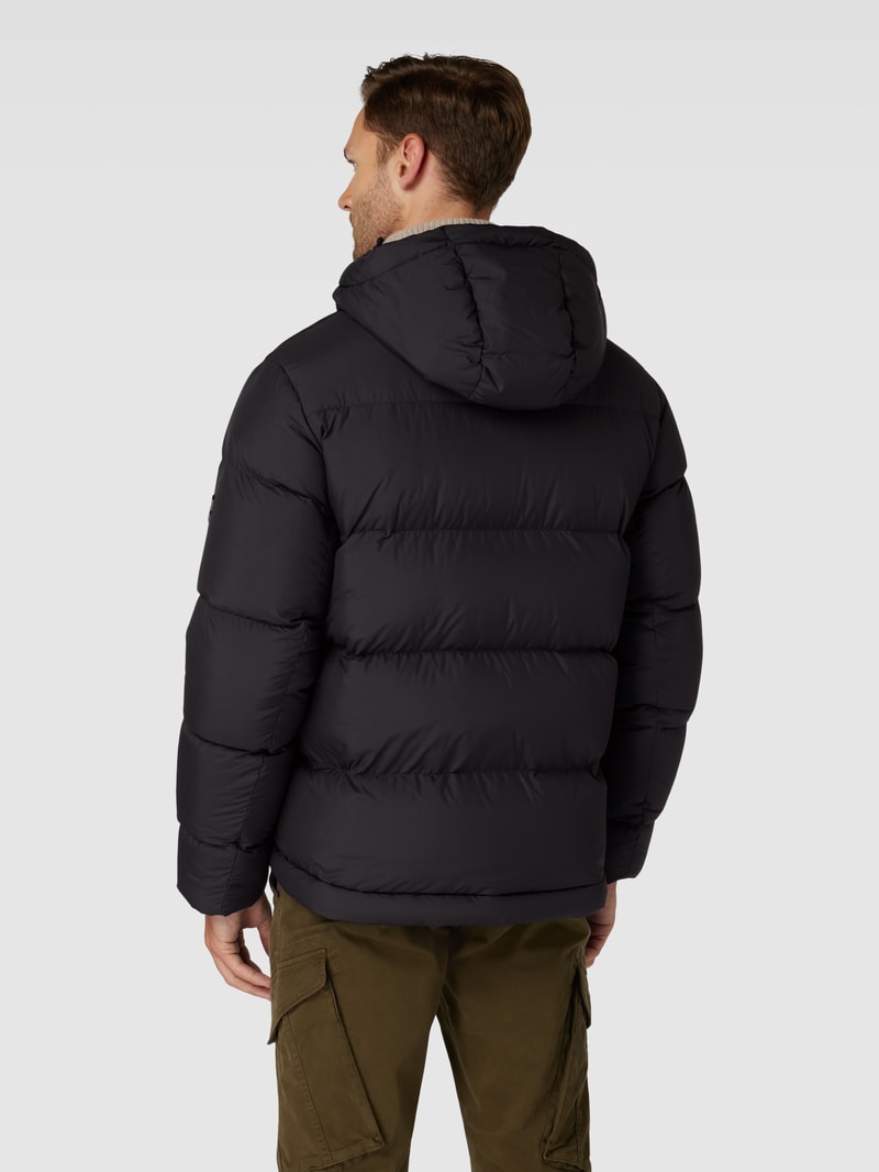 Daunenjacke mit Kapuze Modell 'Rivel' in schwarz