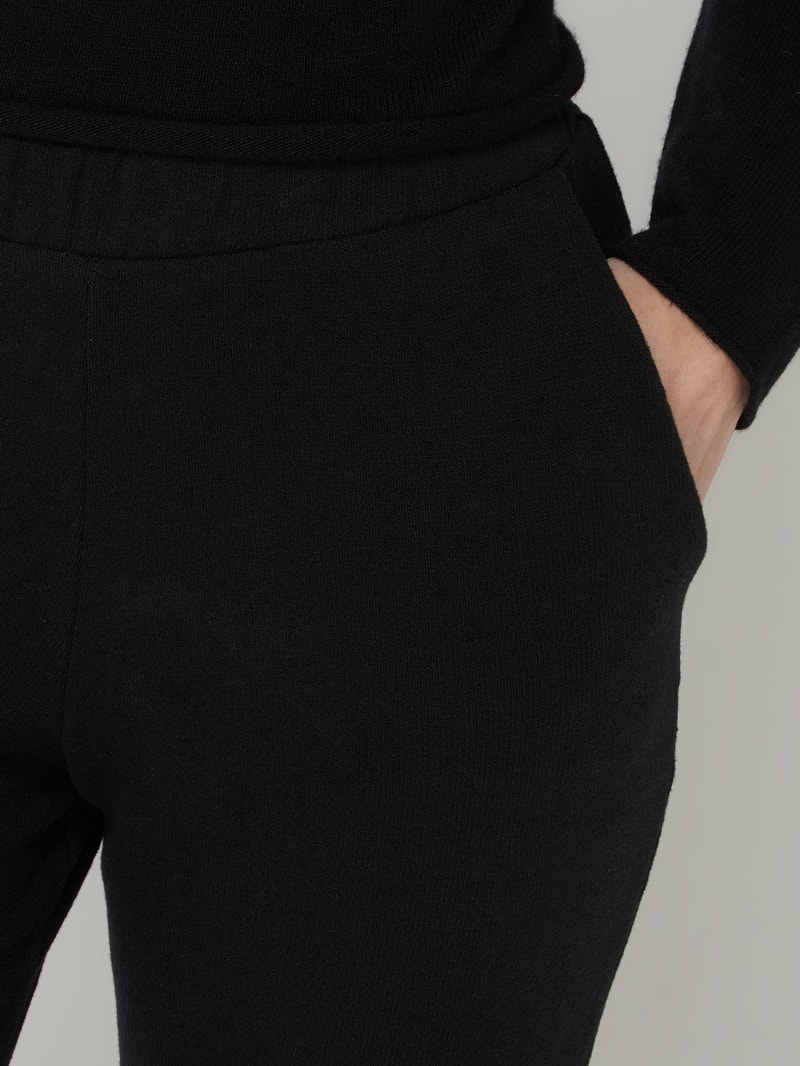 Sweathose mit Viskose-Anteil in schwarz
