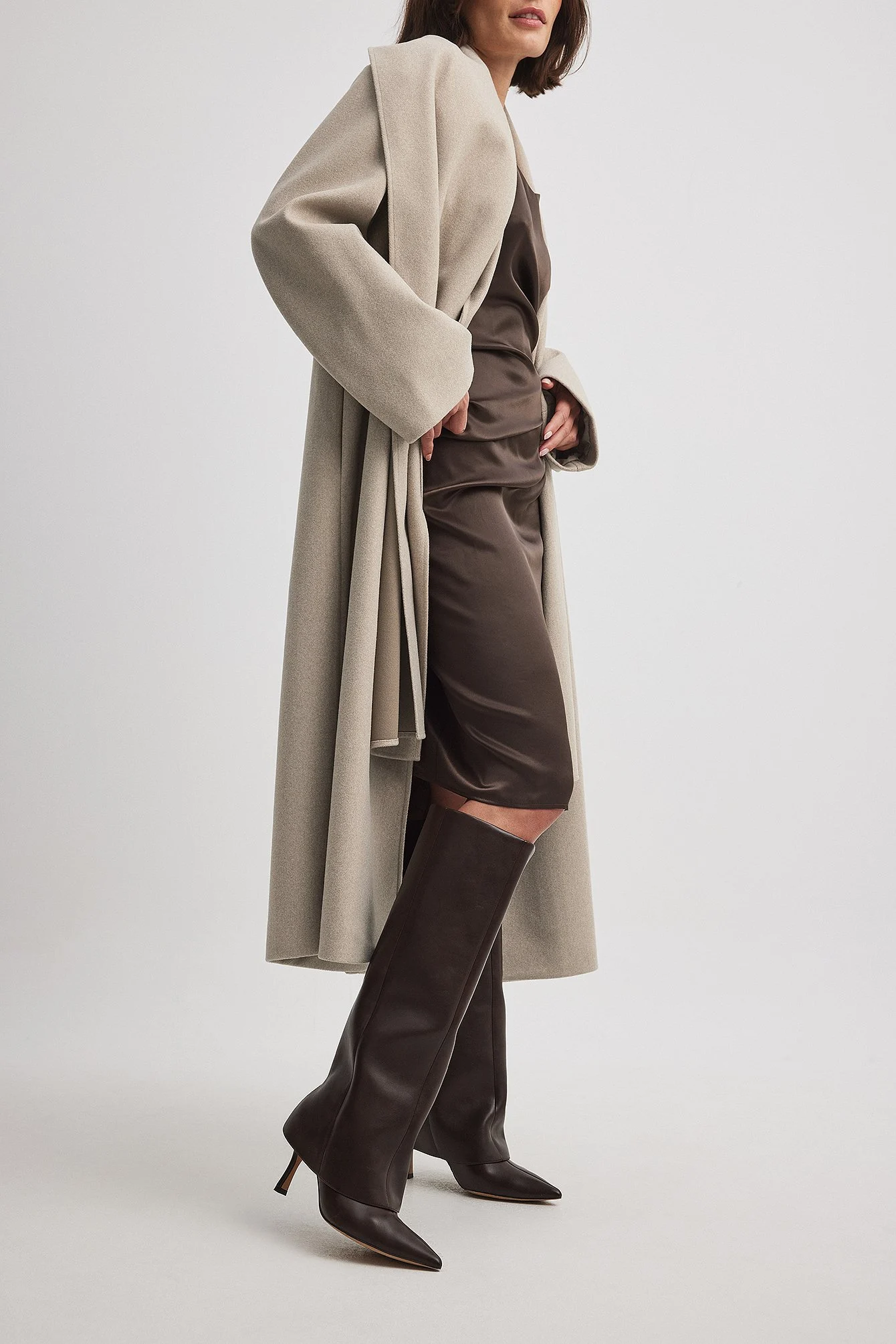 Kniehohe Stiletto-Stiefel mit Lageneffekt