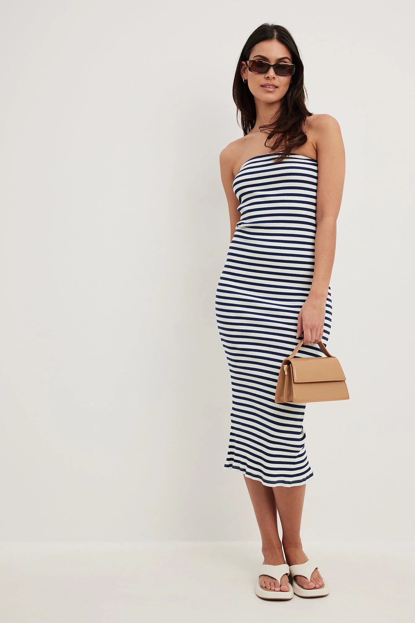 Gestreiftes Tube-Midikleid