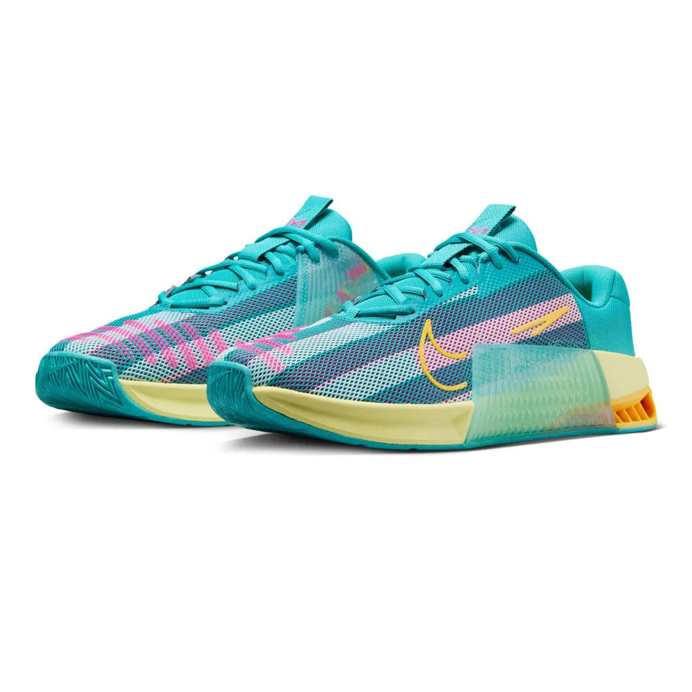 Nike Metcon 9 AMP DZ2616-300 / grün