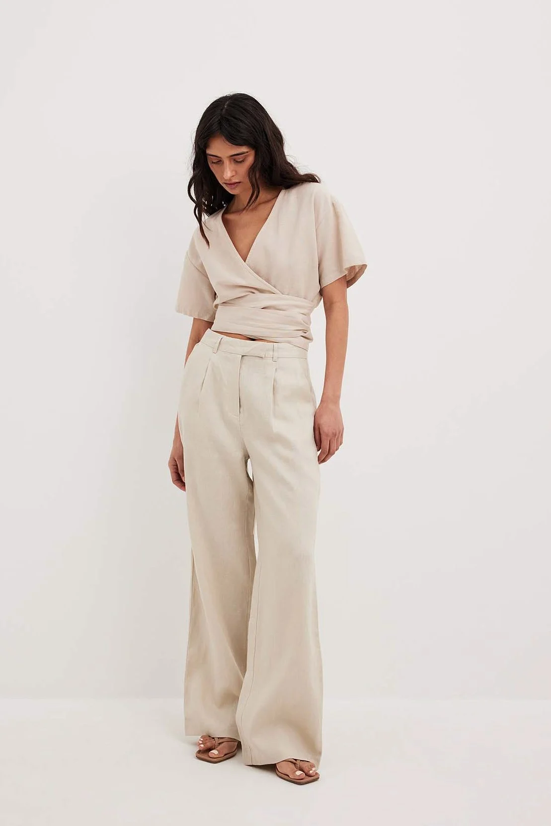 Leinenhose mit weiten Beinen