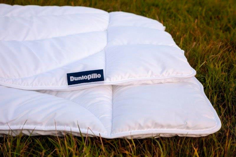 Microfaserbettdecke, Home Bettdecke in 135x200, 155x220 cm, Dunlopillo, Füllung: Polyester, Bezug: Polyester, feuchtigkeitsregulierend, hoher Komfort, elegantes Design