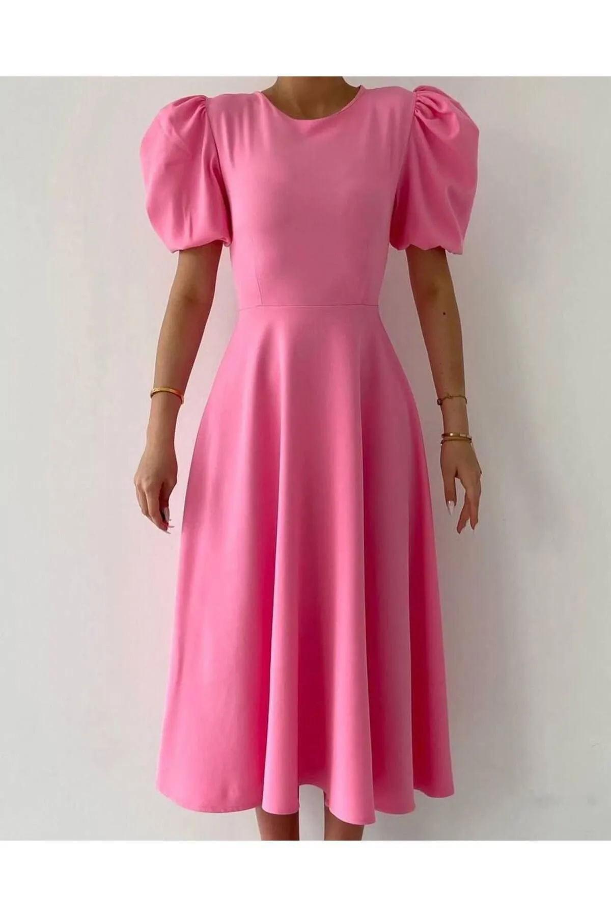 SONREİR  MIDIKLEID MIT WASSERMELONEN-ÄRMELENDETAIL