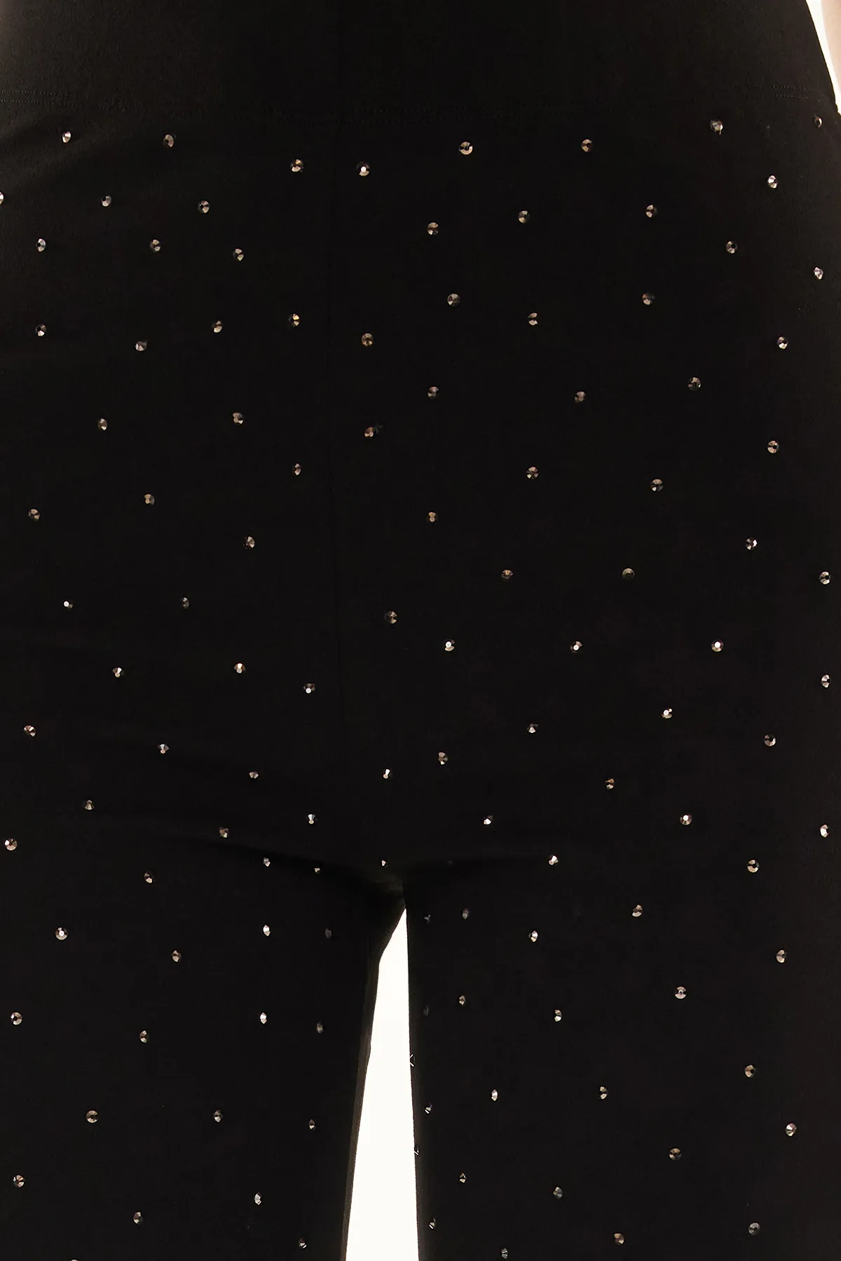 Trendyol Collection  Schwarze gestrickte, glänzende, juwelenbesetzte Hose TPRSS24PL00008