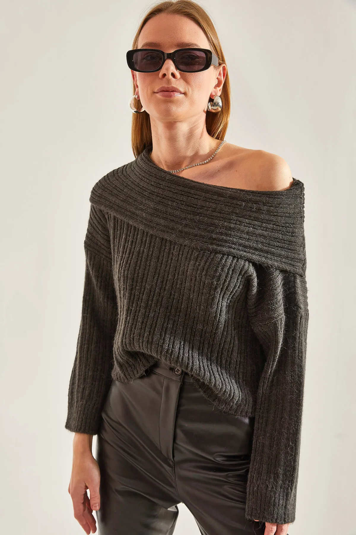 Bianco Lucci  Damenpullover mit Rüschenkragen