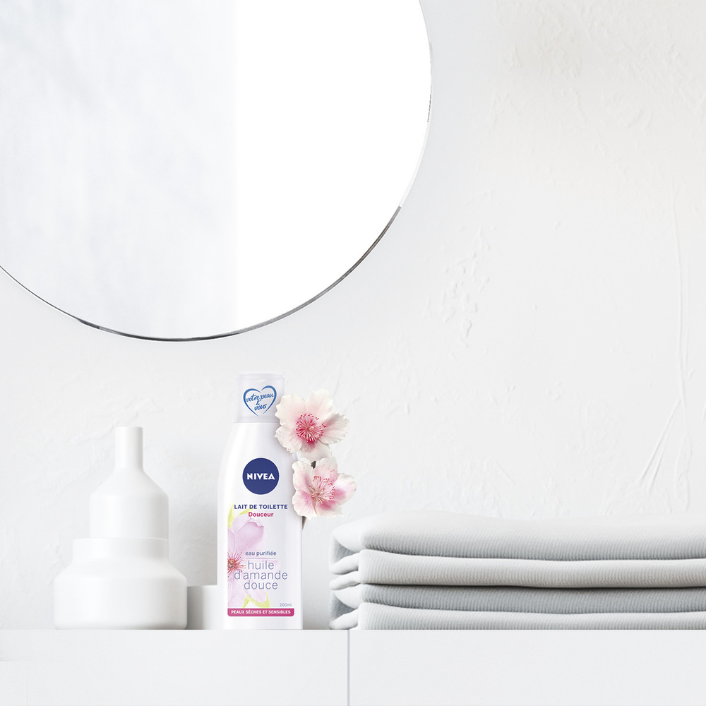 nivea Lait Visage & Yeux Huile d'amande douce Lait démaquillant