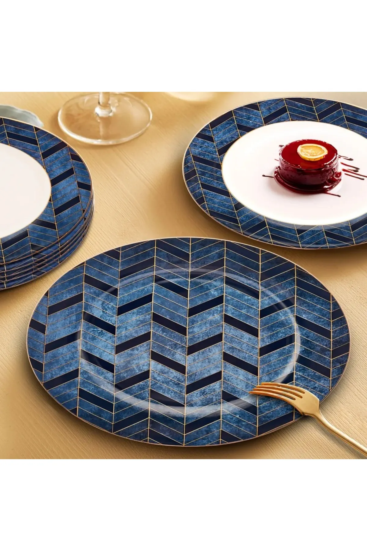 Karaca  Yakut 6 Personen Kuchen Set, 7-teilig - Exquisites Porzellan Geschirrset