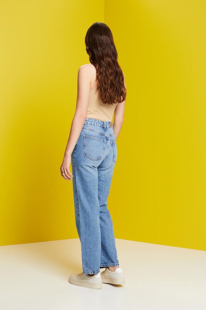 Jeans im 80er-Jahre Look mit gerader Passform