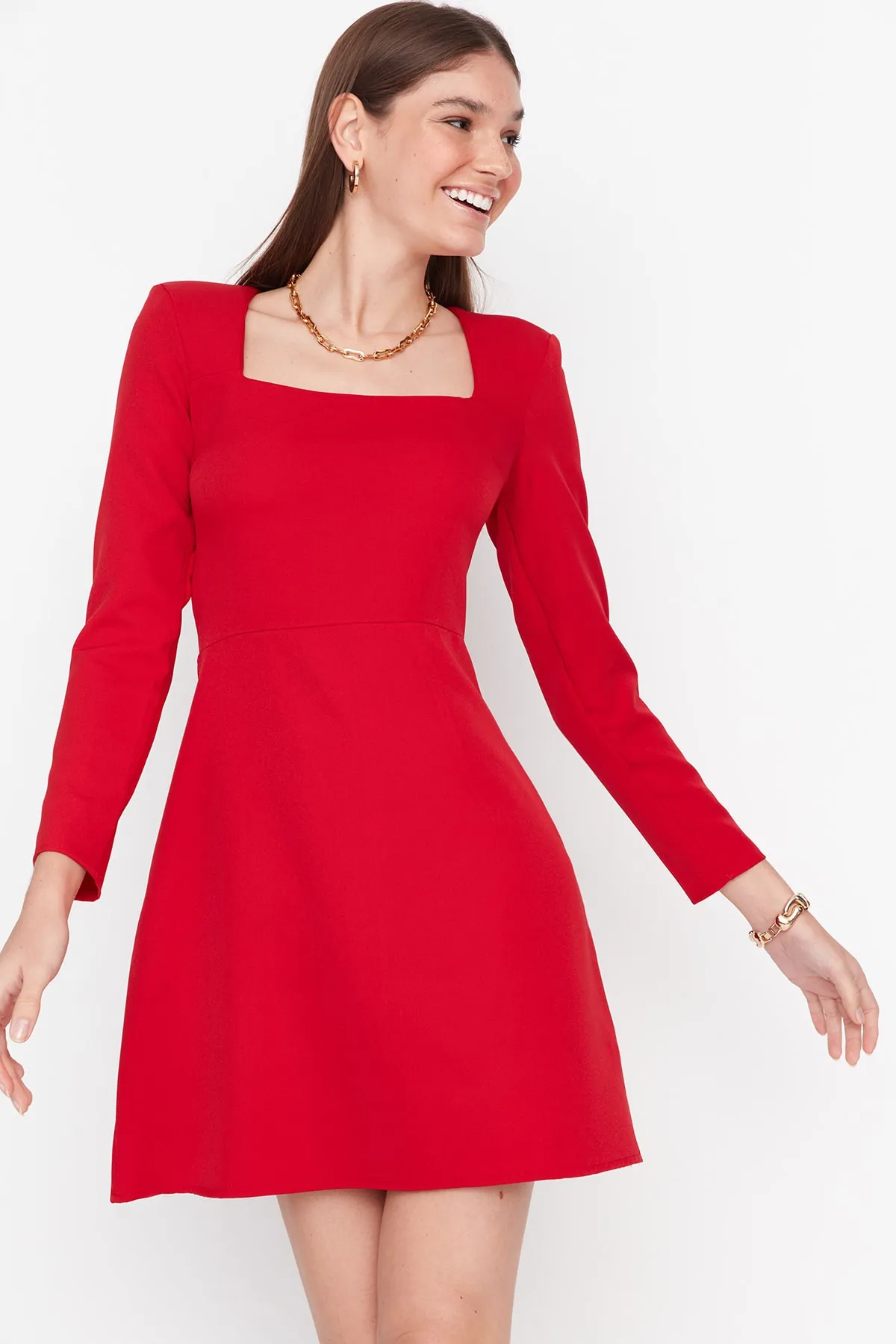 Trendyol Collection  Rotes Mini-Webkleid mit quadratischem Kragen TWOAW23EL00894