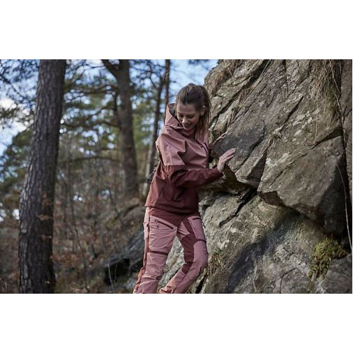 Whistler Softshelljacke Rosea aus wind- und wasserdichtem Funktionsmaterial