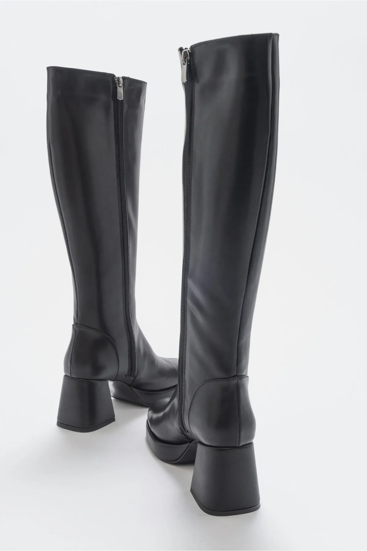 LuviShoes  Noote Black Skin Damenstiefel