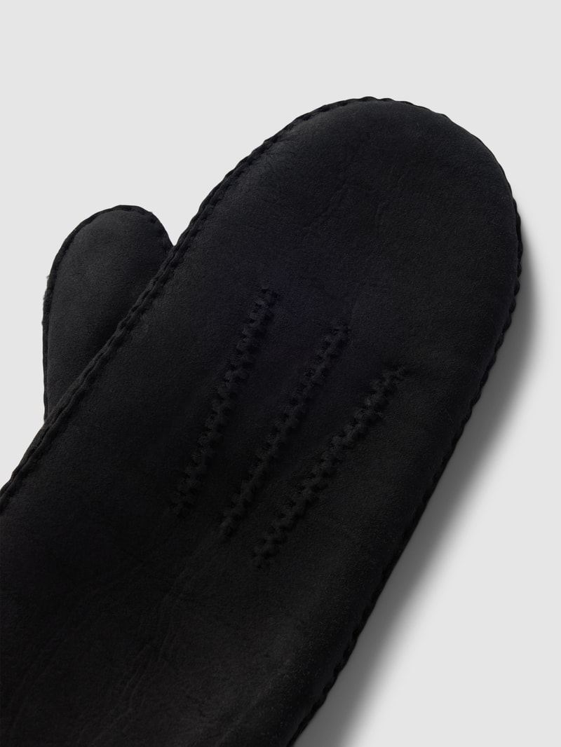 Handschuhe aus Lammfell in schwarz