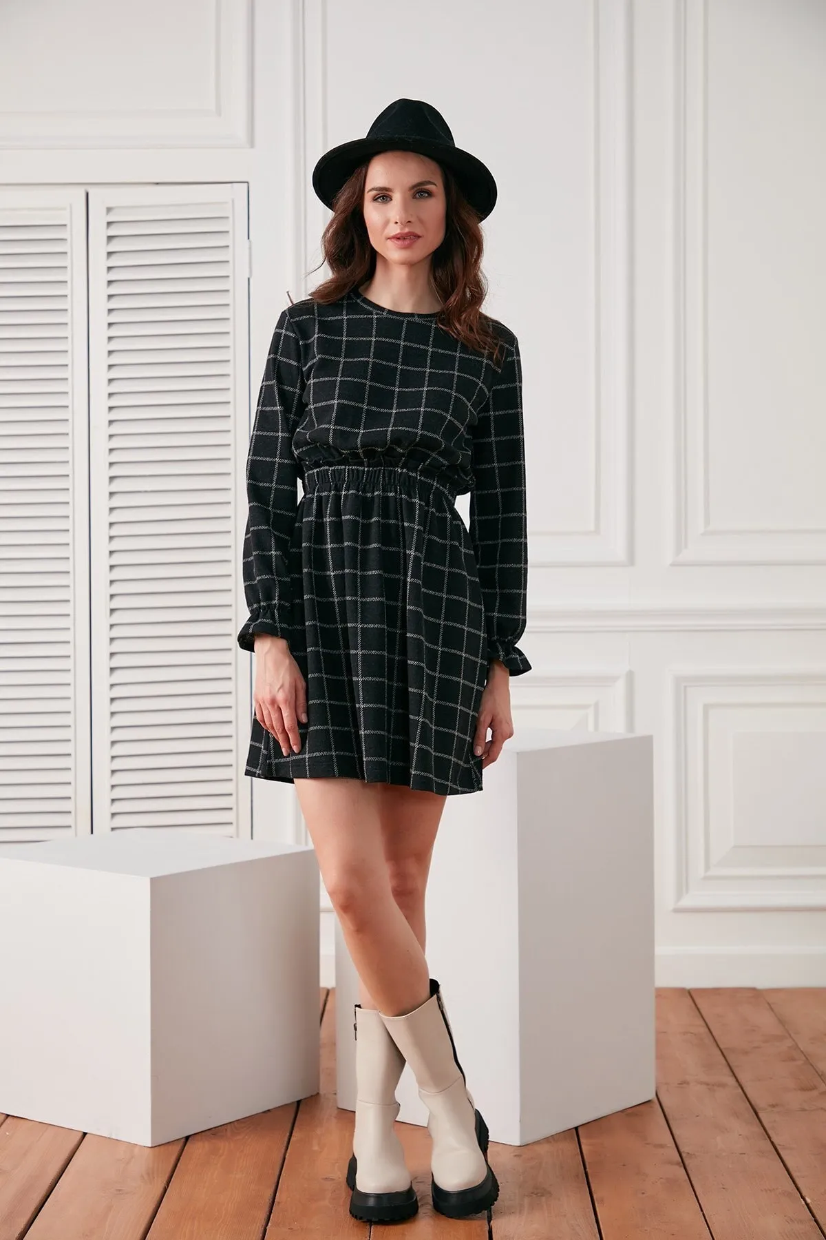 HAKKE  Kariertes kurzes Kleid