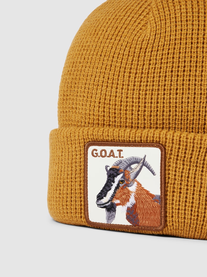Beanie mit Motiv-Patch Modell 'THE GREATEST' in camel
