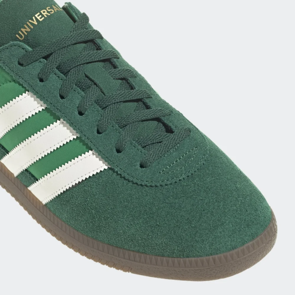 adidas Universal GX6916 / grün