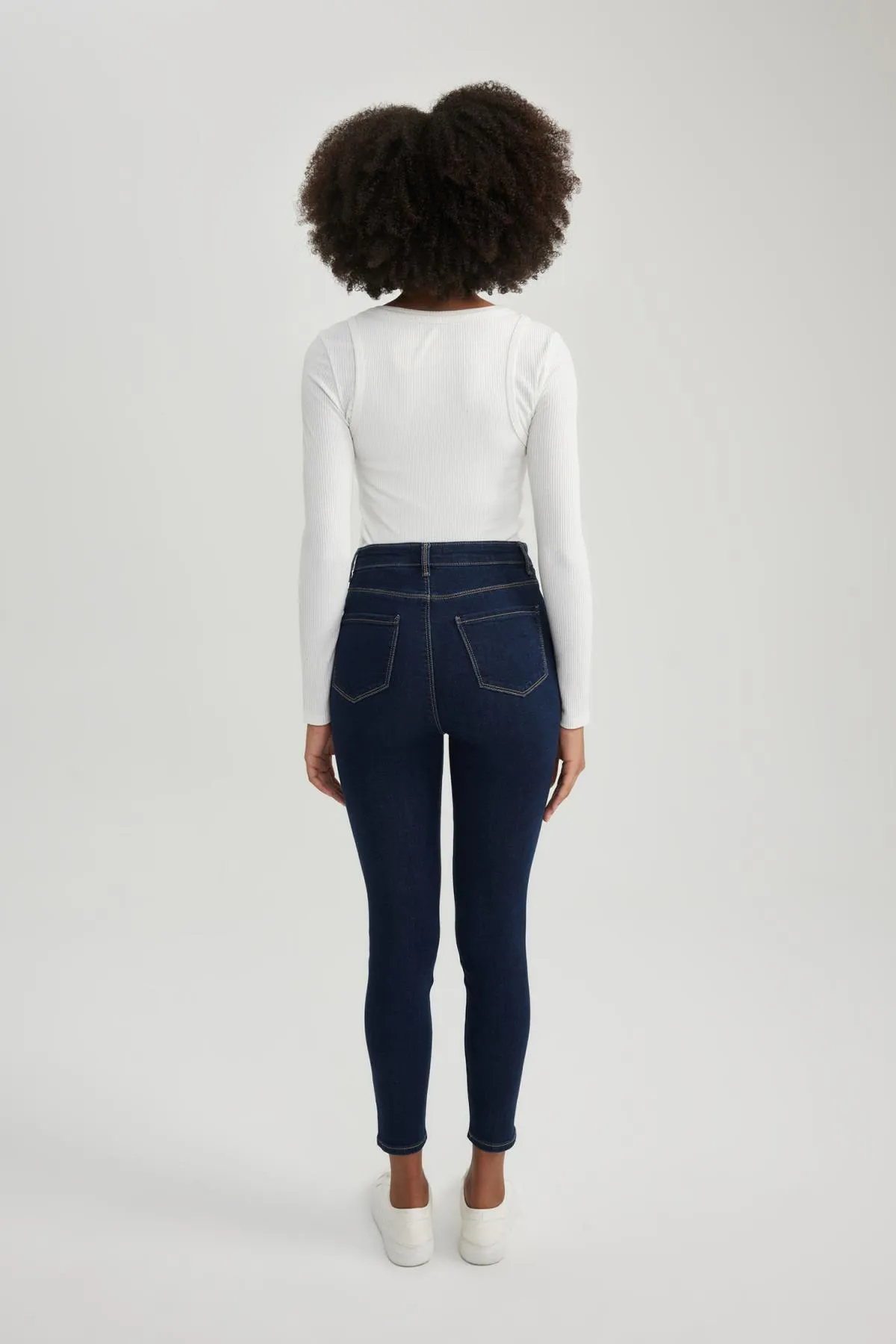 DeFacto  Jegging Jeanshose mit hoher Taille und Knöchellänge und schmalem Bein B7498ax24sp