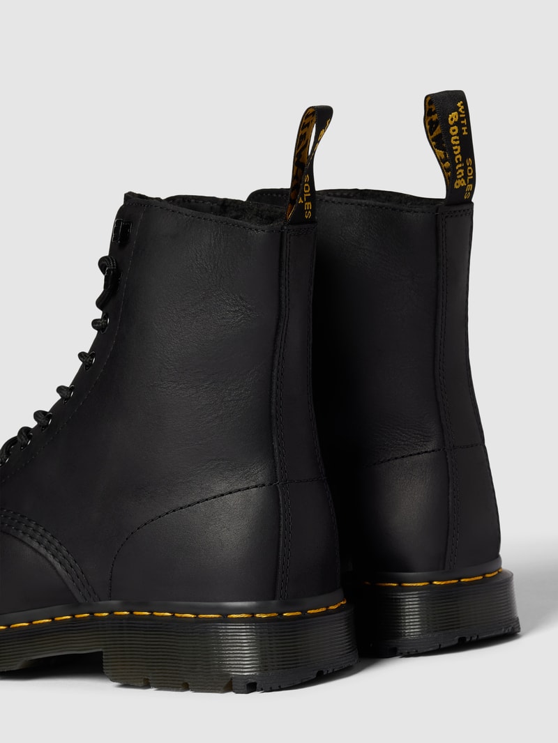 Boots aus Leder in schwarz