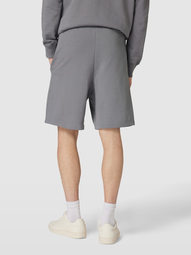 Sweatshorts mit Label-Stitching Modell 'BAIERN' in anthrazit
