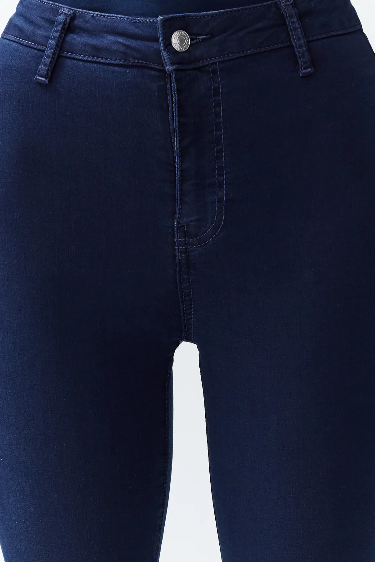 Trendyol Collection  Mitternachtsblaue Jegging-Jeans mit hoher Taille TWOSS24JE00241