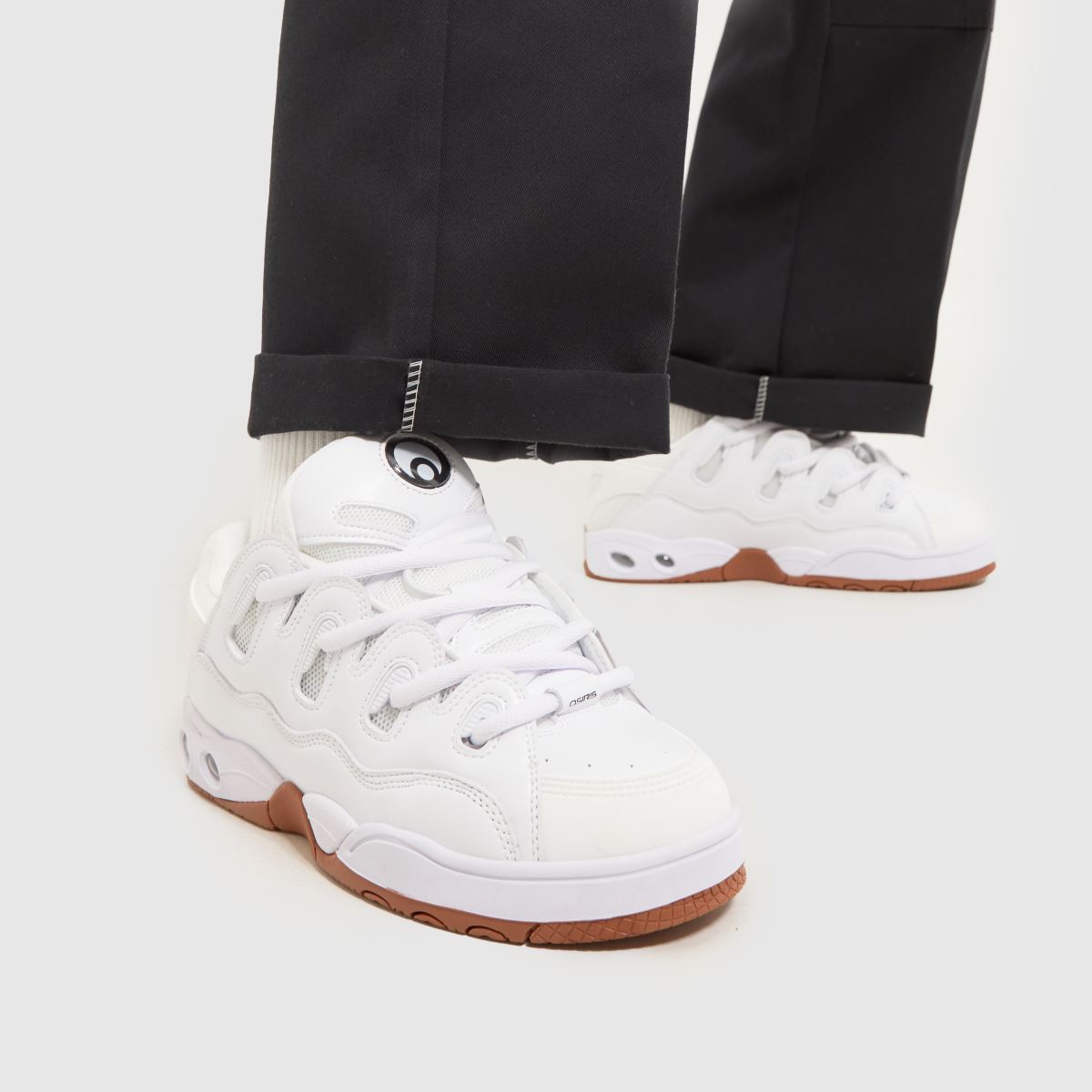 OSIRIS d3 och sneakers i vitt