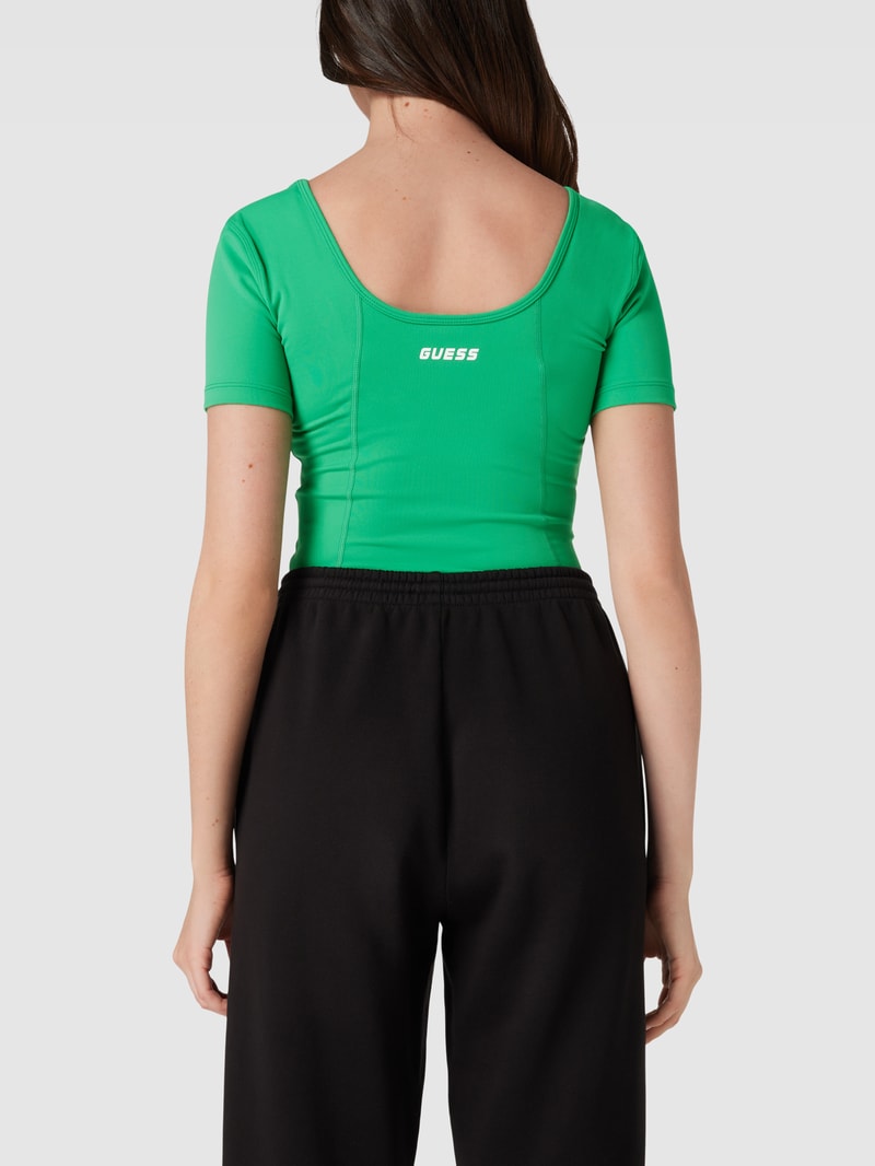 Cropped T-Shirt mit Steppnähten Modell 'BIRGIT ACTIVE CROP TOP' in grün