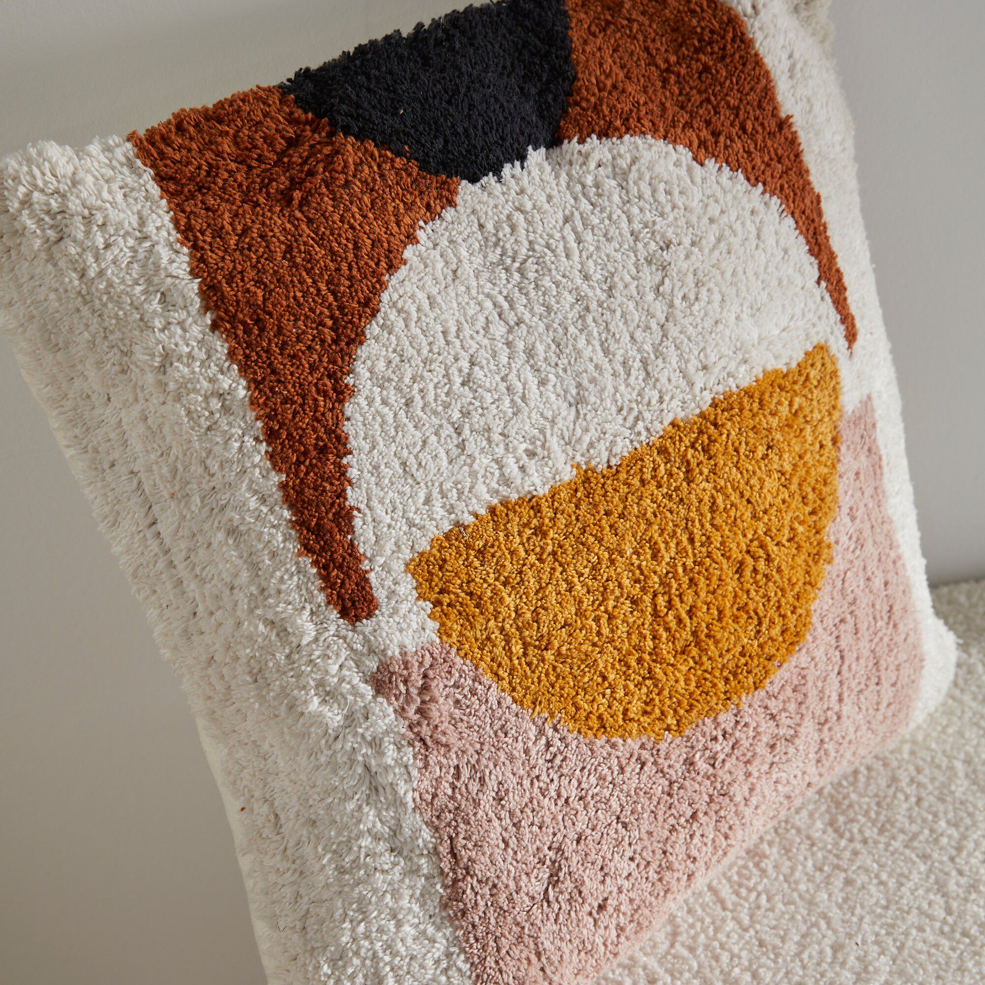 Coussin art-déco imprimé rétro tufté